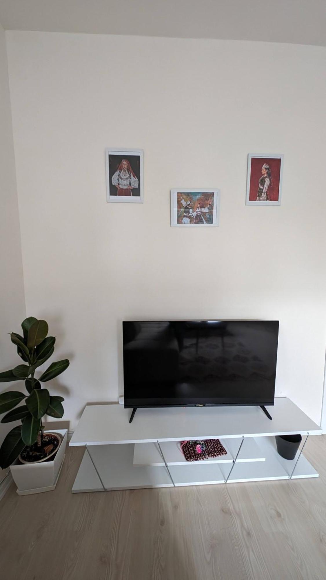 Modern Cozy Apartment 10 Min Walk To Skanderbeg Square Тирана Екстер'єр фото