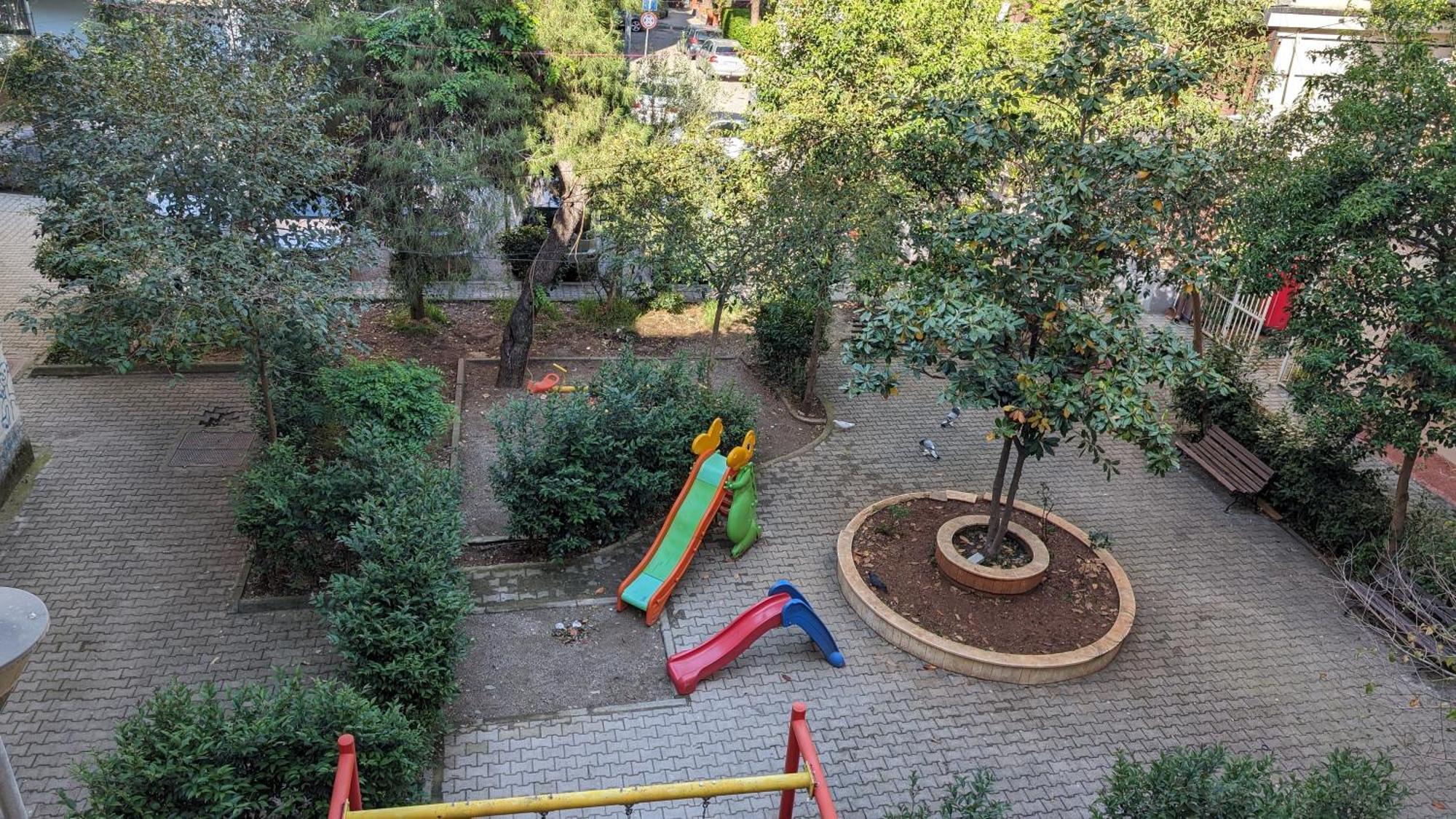 Modern Cozy Apartment 10 Min Walk To Skanderbeg Square Тирана Екстер'єр фото